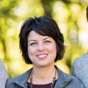 Meet your Posher, Angie